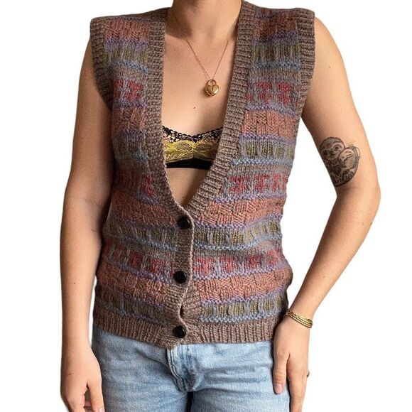 Vintage Womens Hand Knit Boston Traders Wool V Neck Preppy Sweater Vest Sz S - Picture 5 of 9